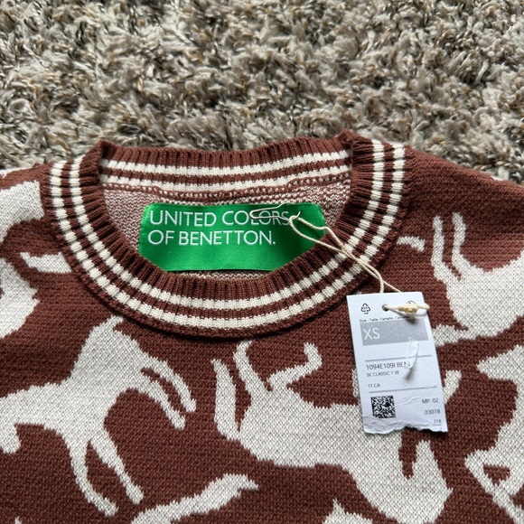 United Colors of Benetton Horse Pattern Sweater in Brown and White Size XS NWT - Picture 3 of 6